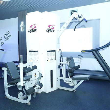 Nova Park Hotel Sharjah Bagian luar foto