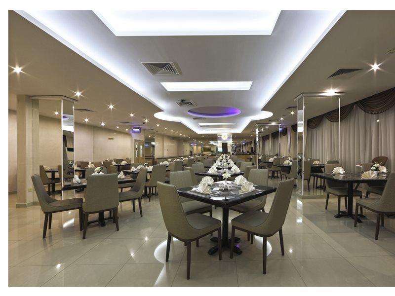 Nova Park Hotel Sharjah Bagian luar foto