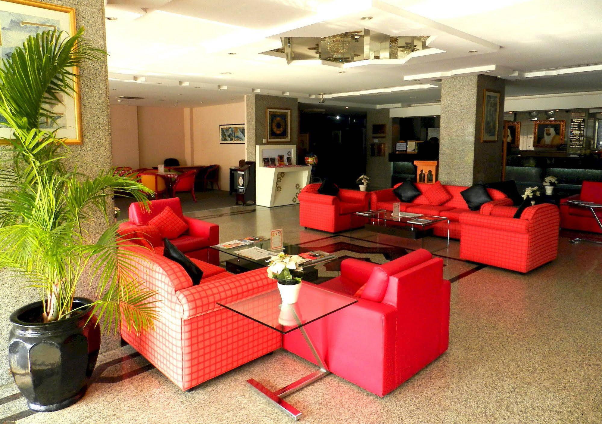 Nova Park Hotel Sharjah Bagian luar foto